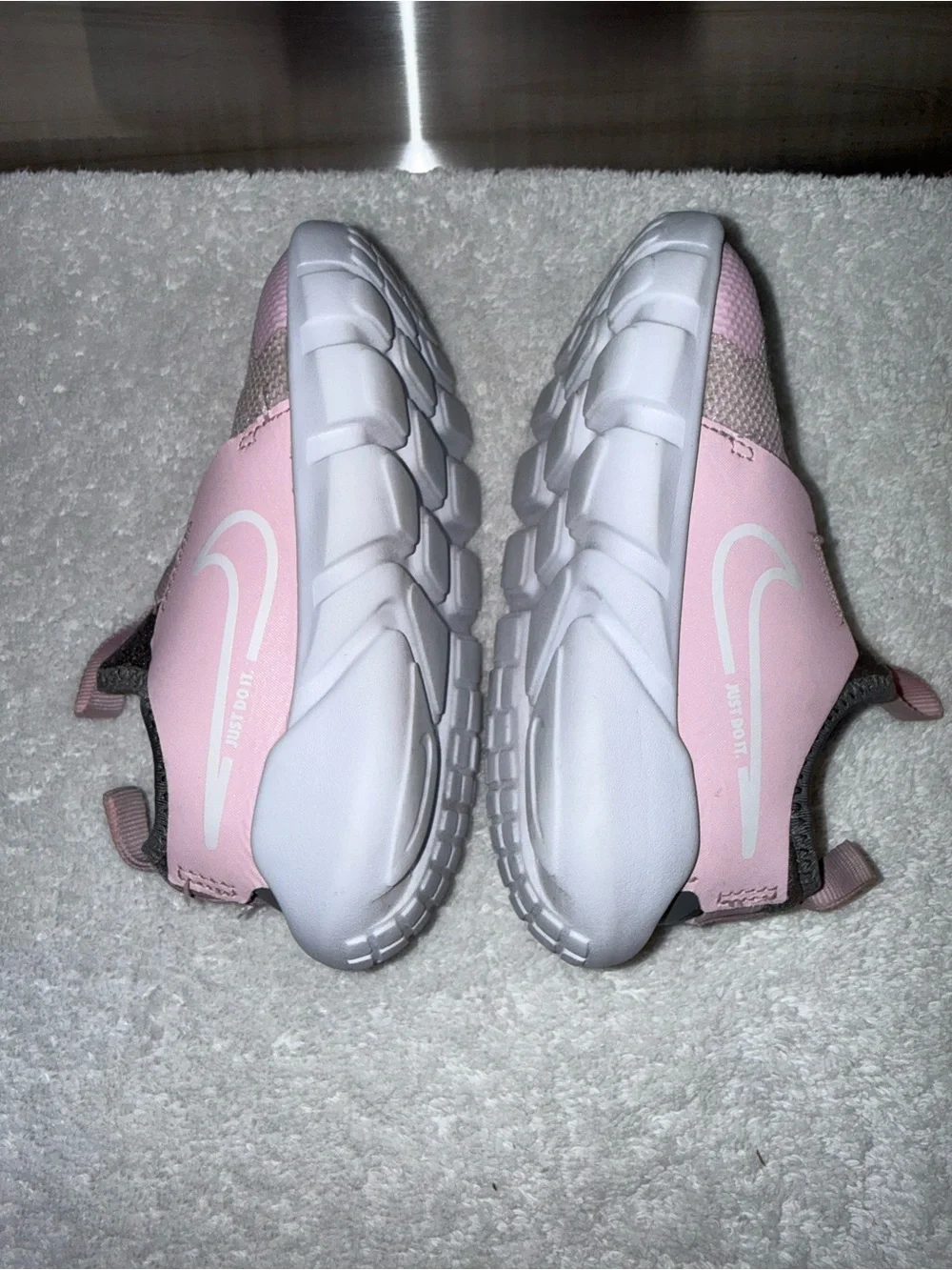 Nike‎ Kids Pink & Gray Slip-On Flex Runner 2 Size 9C Athletic Sneakers